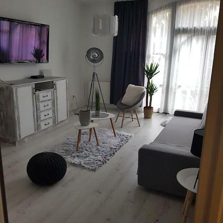 Appartamento Downtown'S Pearl Pécs Esterno foto