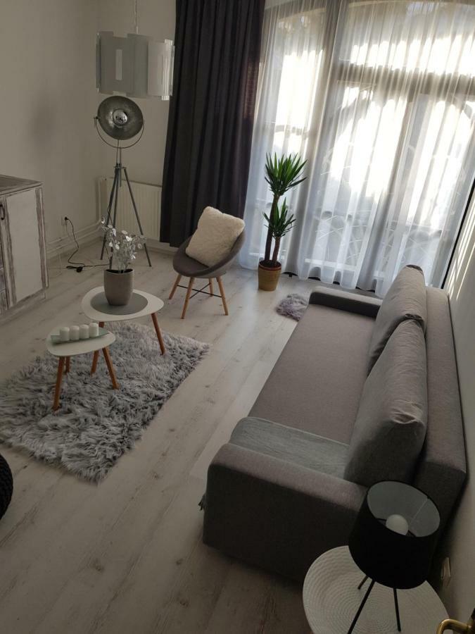 Appartamento Downtown'S Pearl Pécs Esterno foto