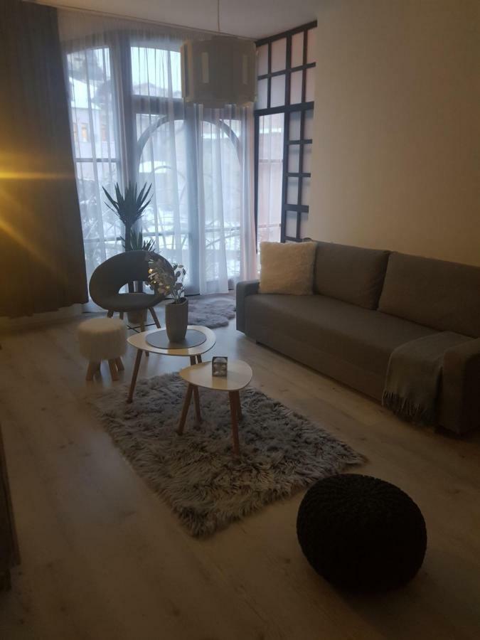 Appartamento Downtown'S Pearl Pécs Esterno foto