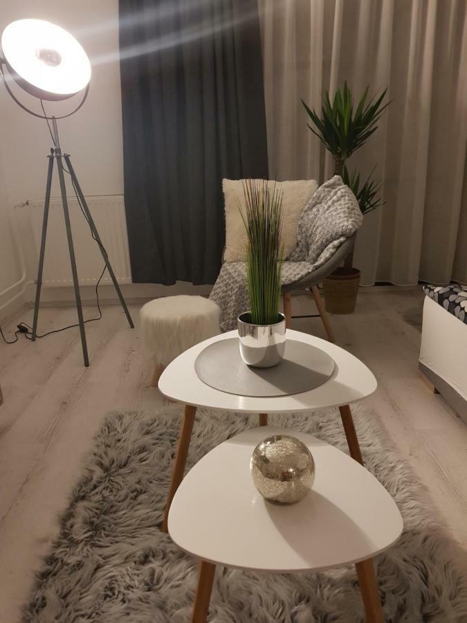 Appartamento Downtown'S Pearl Pécs Esterno foto